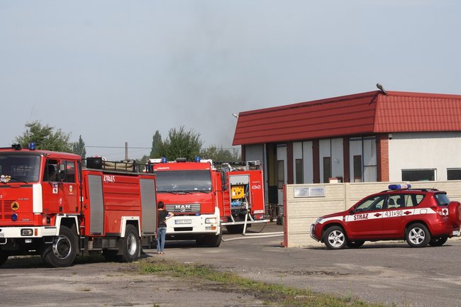 Ewakuowano pracowników - zdjęcia