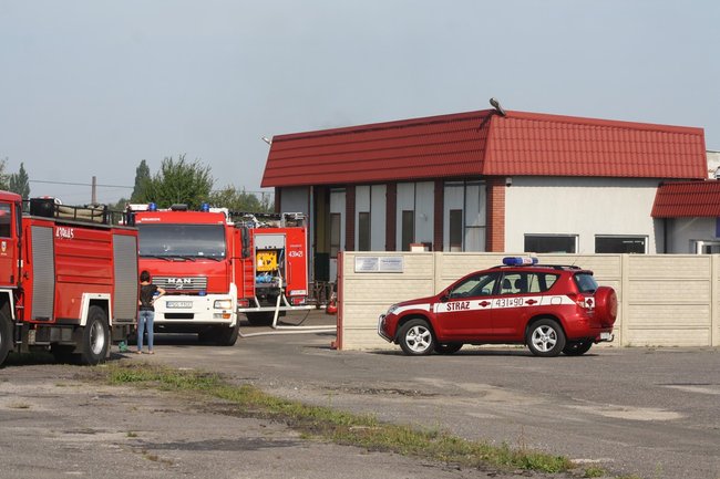 Ewakuowano pracowników - zdjęcia