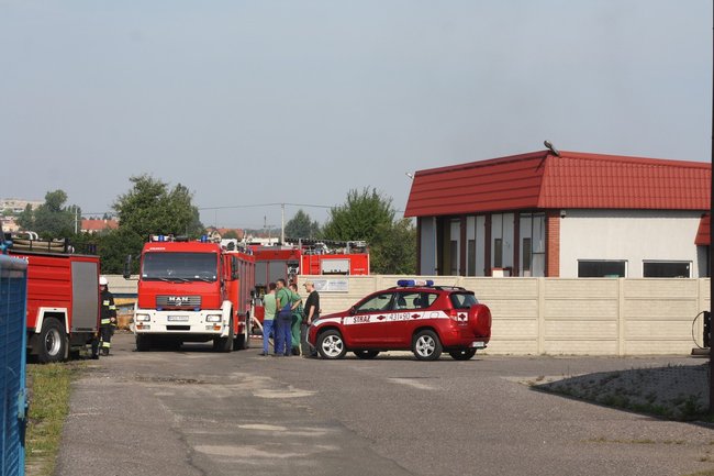 Ewakuowano pracowników - zdjęcia