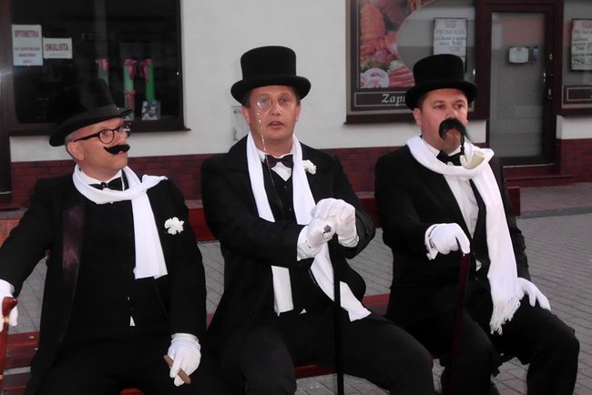 Rozstrzygnęli bitwę w stylu retro - zdjęcia