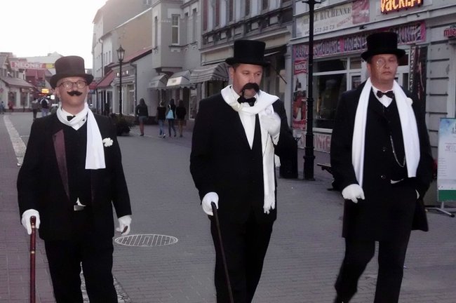 Rozstrzygnęli bitwę w stylu retro - zdjęcia