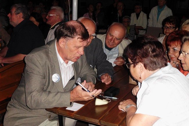 Rozstrzygnęli bitwę w stylu retro - zdjęcia