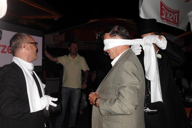 Rozstrzygnęli bitwę w stylu retro - zdjęcia