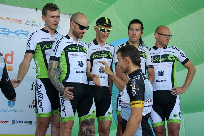 Przejechali połowę równika - zdjęcia/film