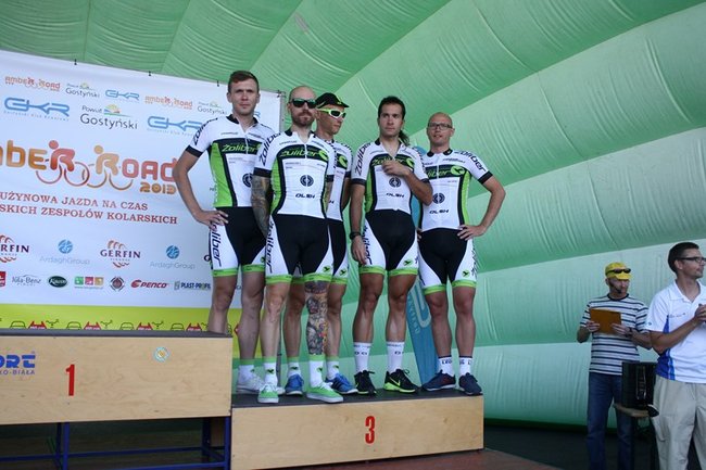 Przejechali połowę równika - zdjęcia/film