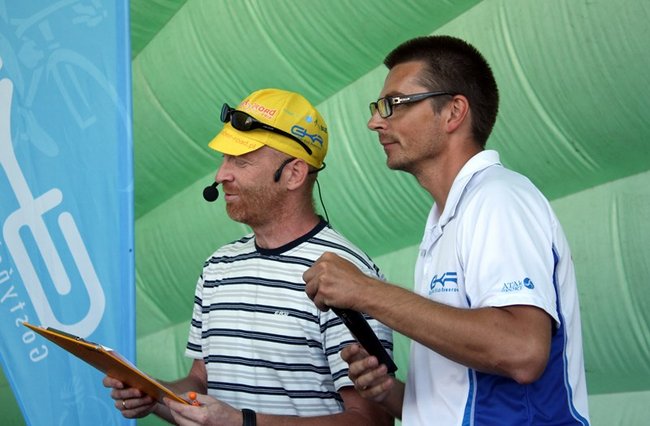 Przejechali połowę równika - zdjęcia/film