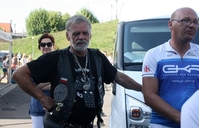 Przejechali połowę równika - zdjęcia/film