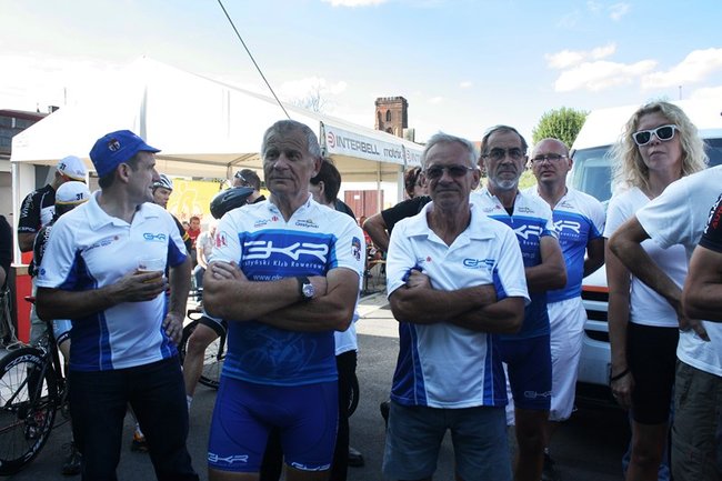 Przejechali połowę równika - zdjęcia/film