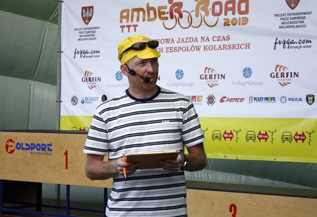 Przejechali połowę równika - zdjęcia/film