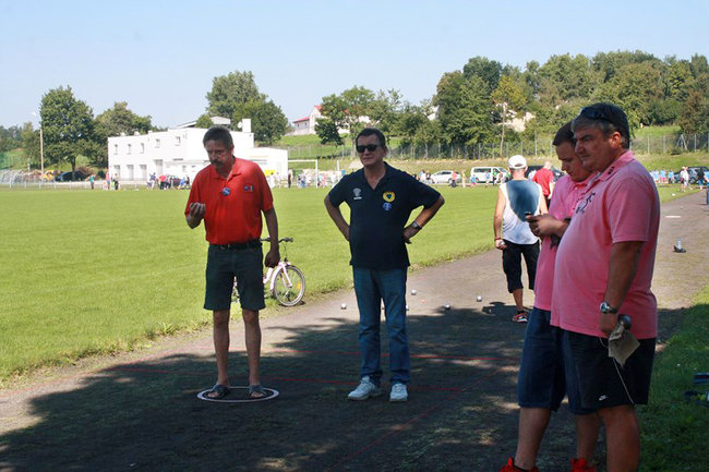 Faworyci zdobyli puchar - zdjęcia