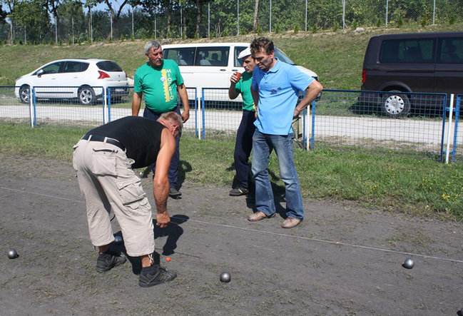 Faworyci zdobyli puchar - zdjęcia
