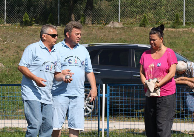 Faworyci zdobyli puchar - zdjęcia