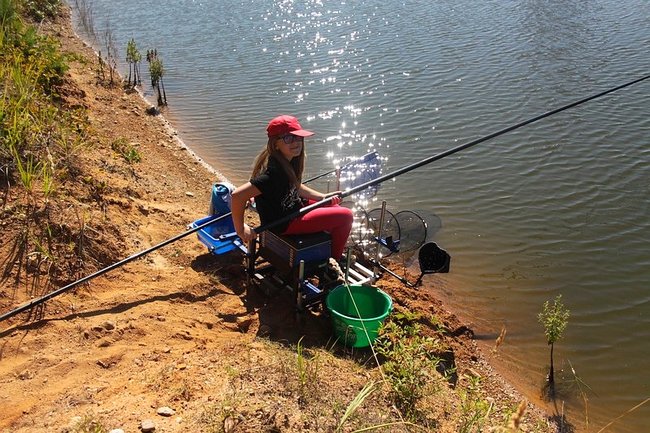 Trudna walka o duże ryby - zdjęcia