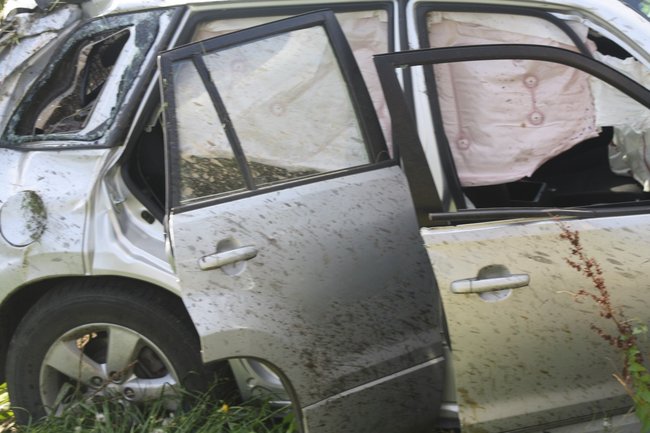 Troje rannych w wypadku - zdjęcia