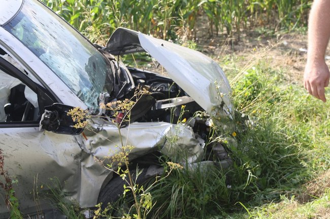 Troje rannych w wypadku - zdjęcia