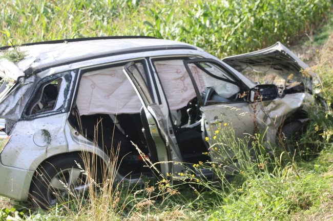 Troje rannych w wypadku - zdjęcia