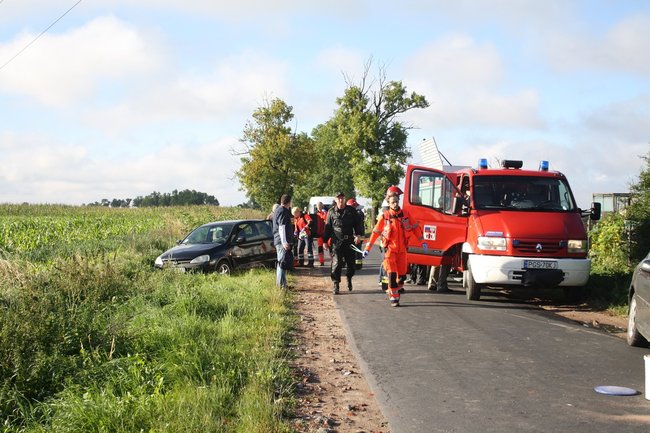 Zderzyły się dwie osobówki - zdjęcia