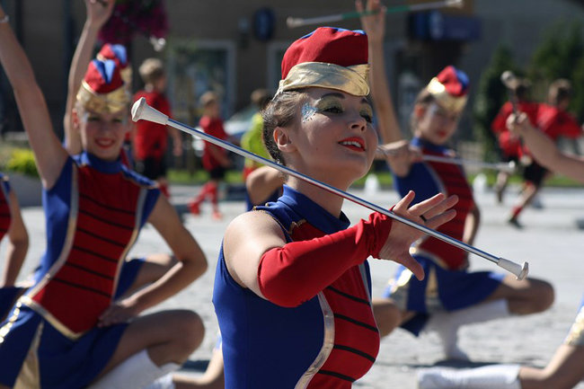 Modelowa impreza na rynku - zdjęcia