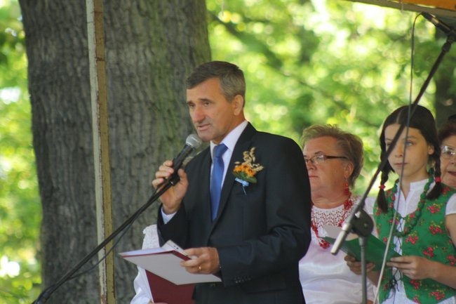 Dożynki z chlebem i białą kiełbasą - zdjęcia