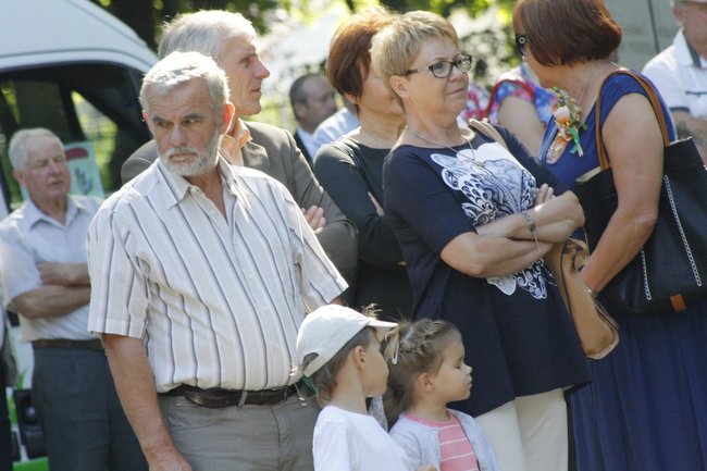 Dożynki z chlebem i białą kiełbasą - zdjęcia
