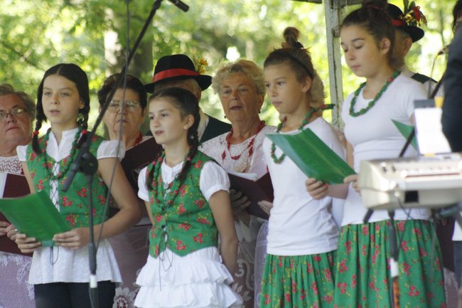 Dożynki z chlebem i białą kiełbasą - zdjęcia