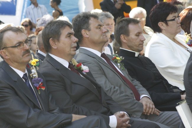 Dożynki z chlebem i białą kiełbasą - zdjęcia