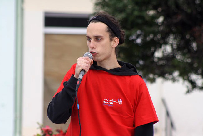 Bruk kontra szpilki - zdjęcia