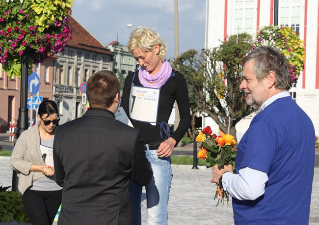 Bruk kontra szpilki - zdjęcia