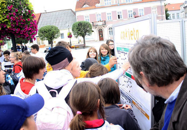 Bruk kontra szpilki - zdjęcia