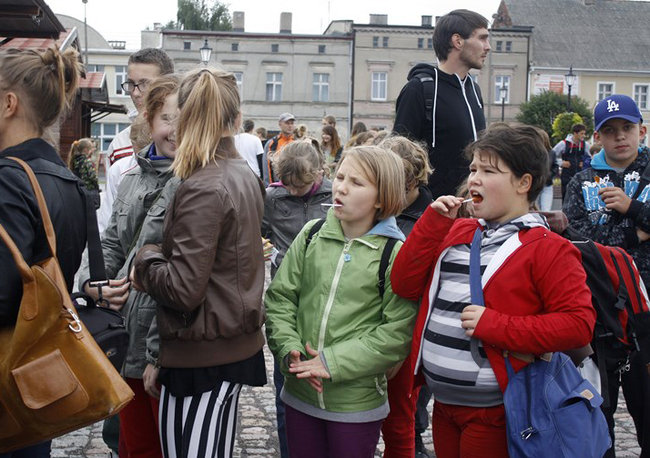 Bruk kontra szpilki - zdjęcia