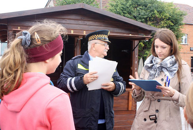 Bruk kontra szpilki - zdjęcia