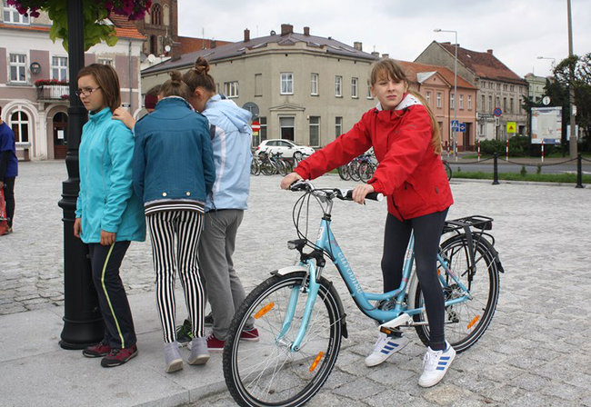 Bruk kontra szpilki - zdjęcia