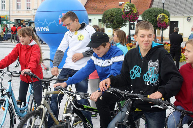 Bruk kontra szpilki - zdjęcia