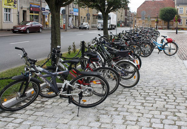 Bruk kontra szpilki - zdjęcia