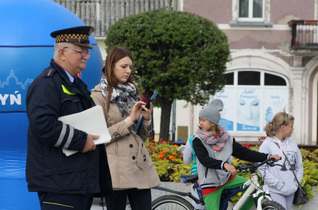 Bruk kontra szpilki - zdjęcia