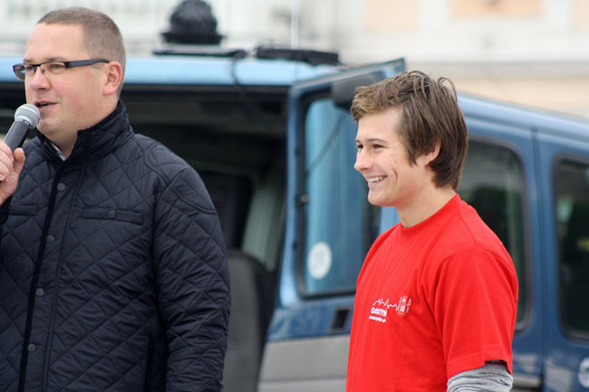 Bruk kontra szpilki - zdjęcia