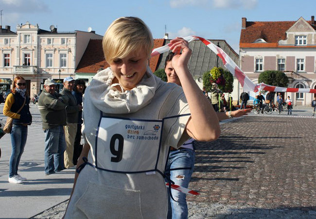 Bruk kontra szpilki - zdjęcia