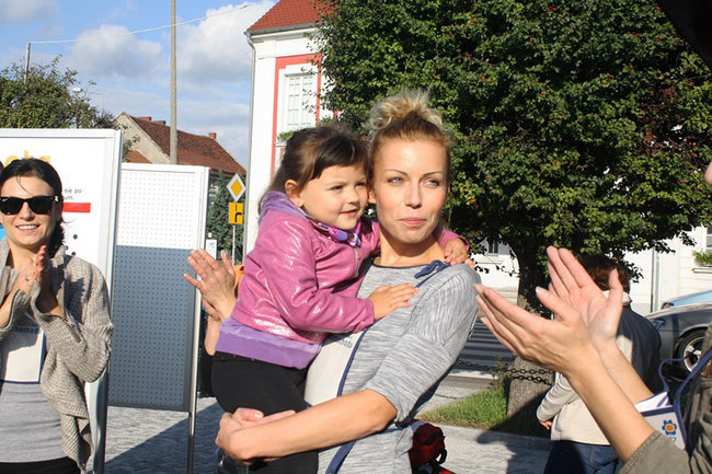 Bruk kontra szpilki - zdjęcia