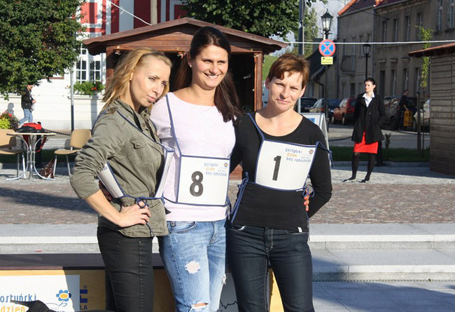 Bruk kontra szpilki - zdjęcia