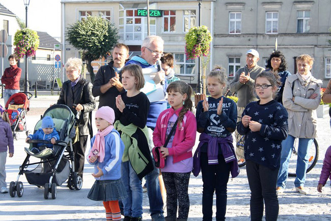 Bruk kontra szpilki - zdjęcia