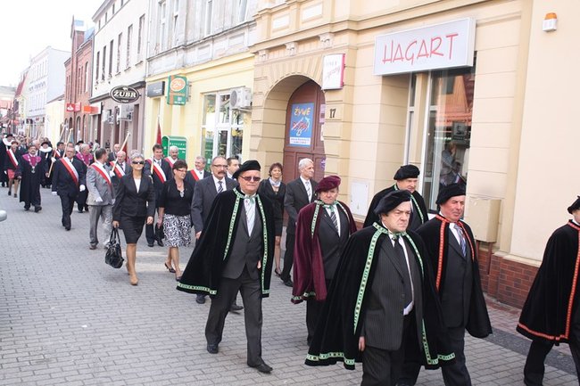 Rocznica w cieniu obaw - zdjęcia