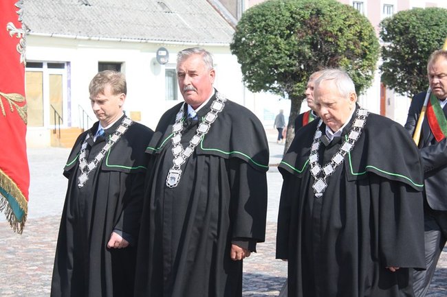 Rocznica w cieniu obaw - zdjęcia