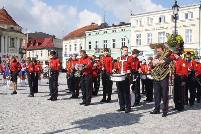 Rocznica w cieniu obaw - zdjęcia