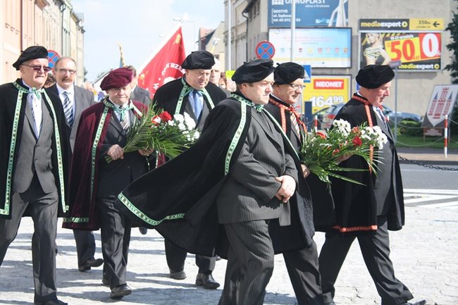 Rocznica w cieniu obaw - zdjęcia