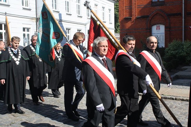 Rocznica w cieniu obaw - zdjęcia