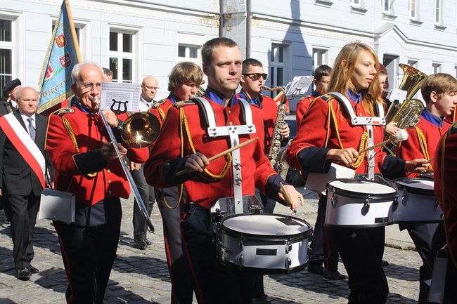 Rocznica w cieniu obaw - zdjęcia