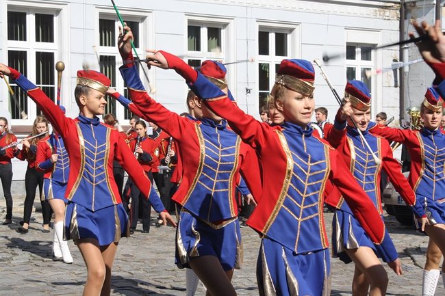 Rocznica w cieniu obaw - zdjęcia