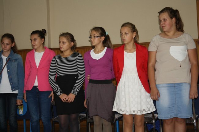 Nagrodzili wzorowych uczniów - zdjęcia