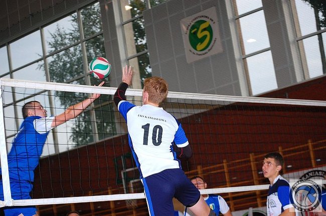 Siatkarze prą do przodu - zdjęcia