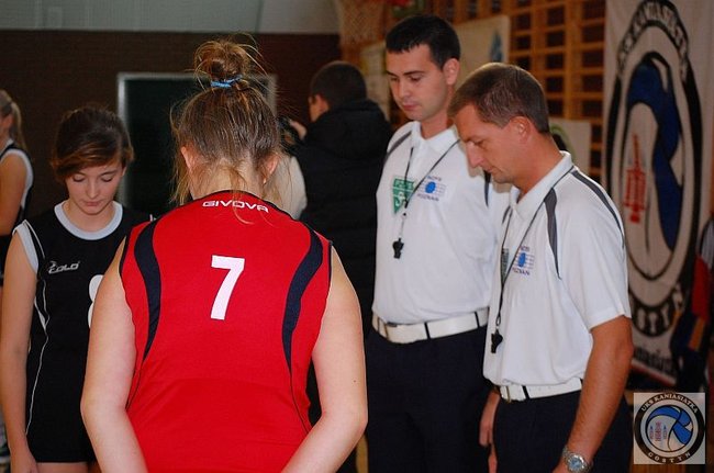 Siatkarze prą do przodu - zdjęcia